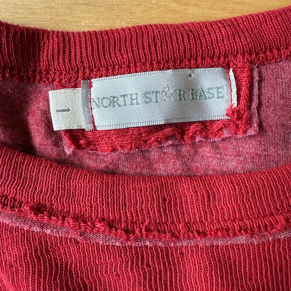 NORTH STAR BASE TEE SHIRT CREWNECK PREPPY CASUAL WEEKEND WEAR RAW EDGES RED 1-S - Picture 10 of 12